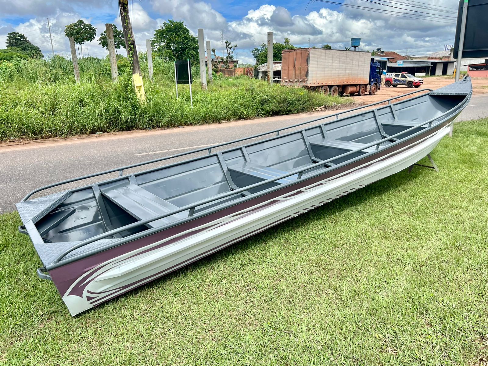 Pirogue 12m